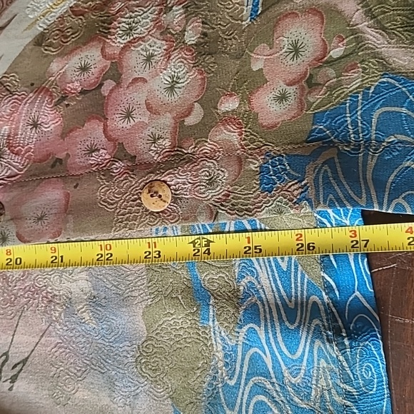 Beautiful embossed silk Citron kimono jacket with cranes - Picture 7 of 8